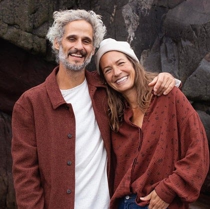 4 Grooming Tips for Greying Hair (And How to Rock It!)